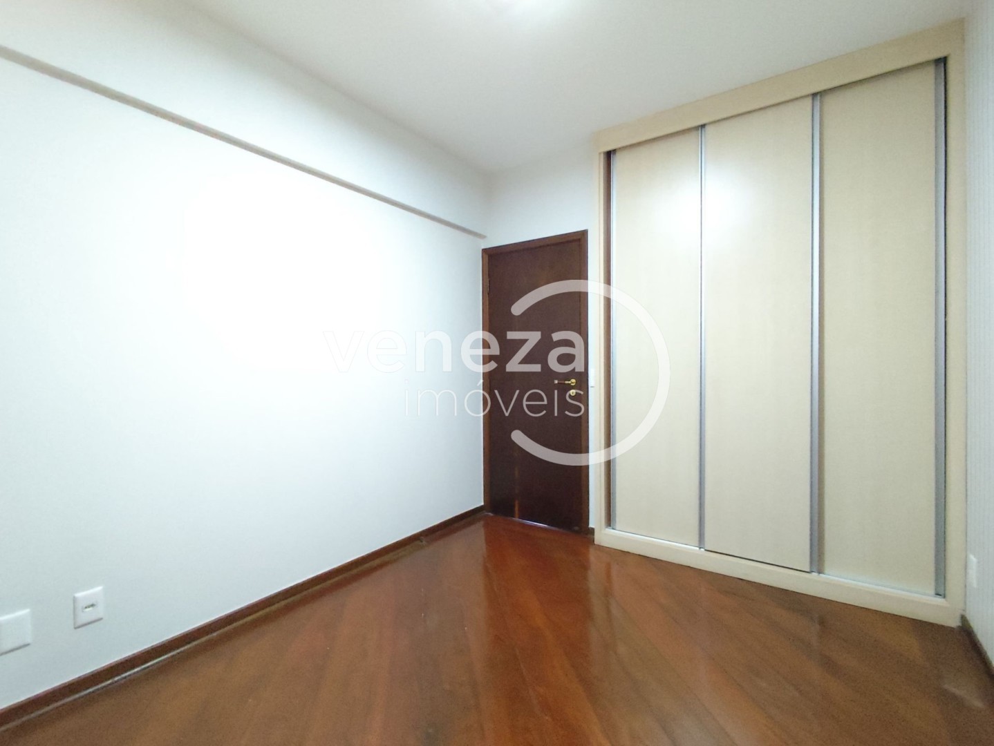 Apartamento para venda no bairro Centro de Londrina - Foto 35