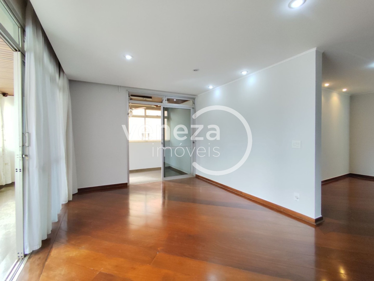 Apartamento para venda no bairro Centro de Londrina - Foto 5