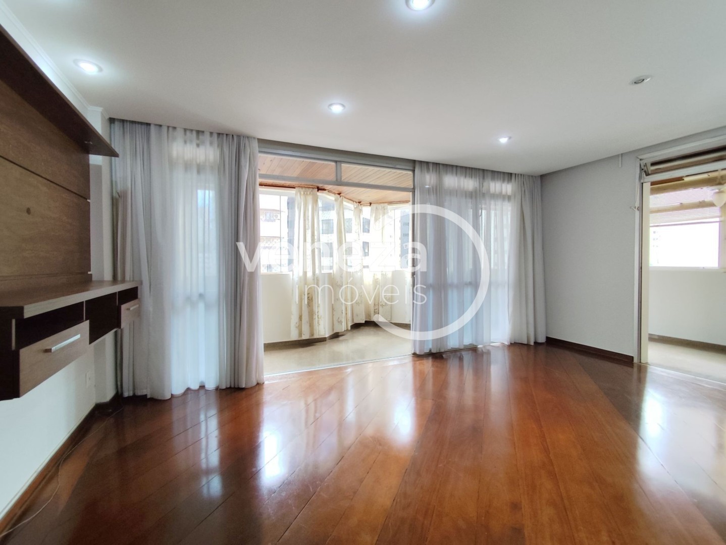 Apartamento para venda no bairro Centro de Londrina - Foto 4
