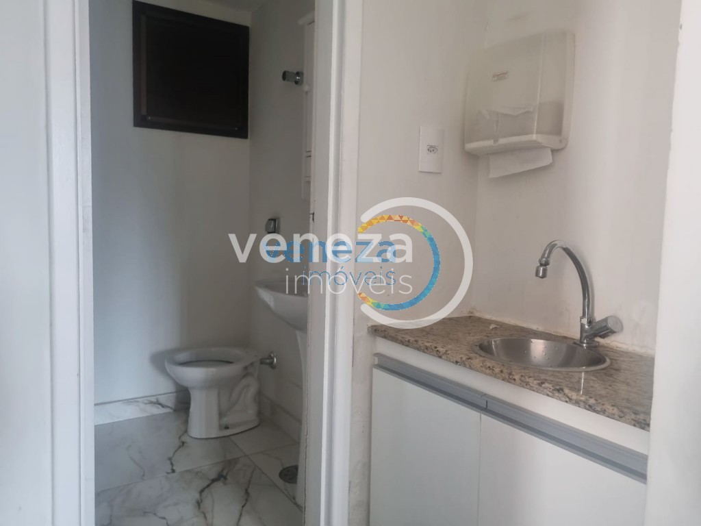 Sala para venda no bairro Centro de Londrina - Foto 11