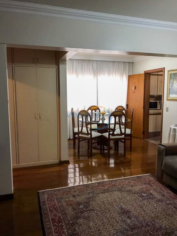 Apartamento para venda no Centro em Londrina com 227m² por R$
                                                                                                                                                900.000,00                                                                                                                                        