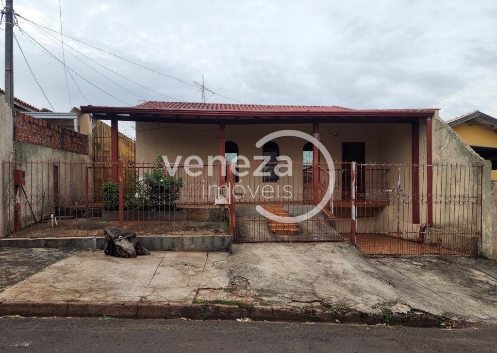 Casa Residencial para locacao no Cafezal em Londrina com 110m² por R$ 1.600