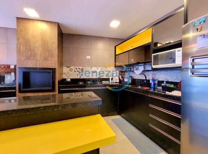 Casa Residencial para venda no bairro Coliseu de Londrina - Foto 7