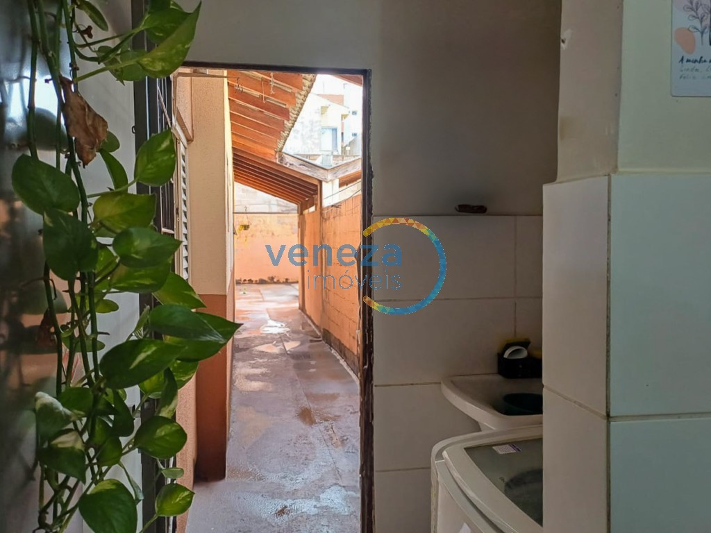 Casa Residencial para venda no bairro Columbia de Londrina - Foto 12