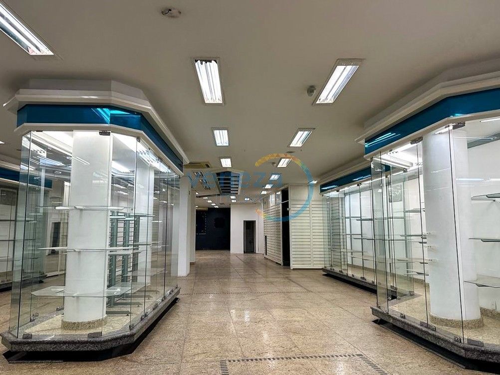 Salão-loja para locacao no Centro em Londrina com 874m² por R$ 35.000,00