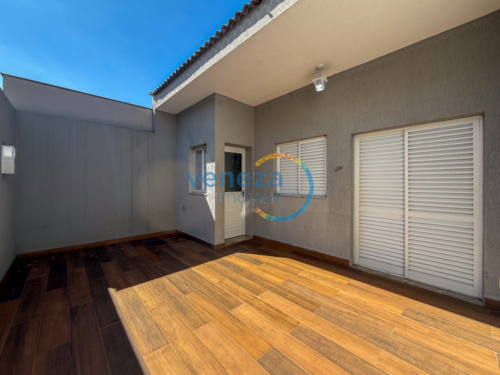 Casa Residencial para locação no bairro Industrial de Londrina com 96m<sup>2</sup> útil, 3 quartos, 1 vaga de garagem