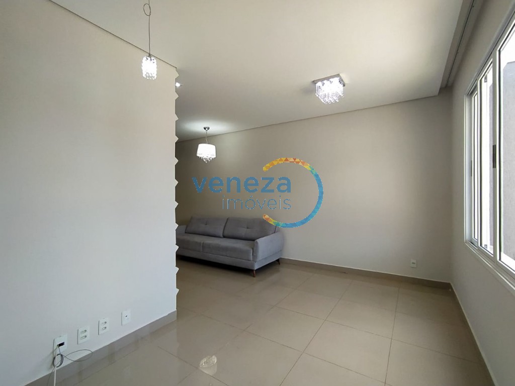 Casa Residencial para locação no bairro Industrial de Londrina com 96m<sup>2</sup> útil, 3 quartos, 1 vaga de garagem