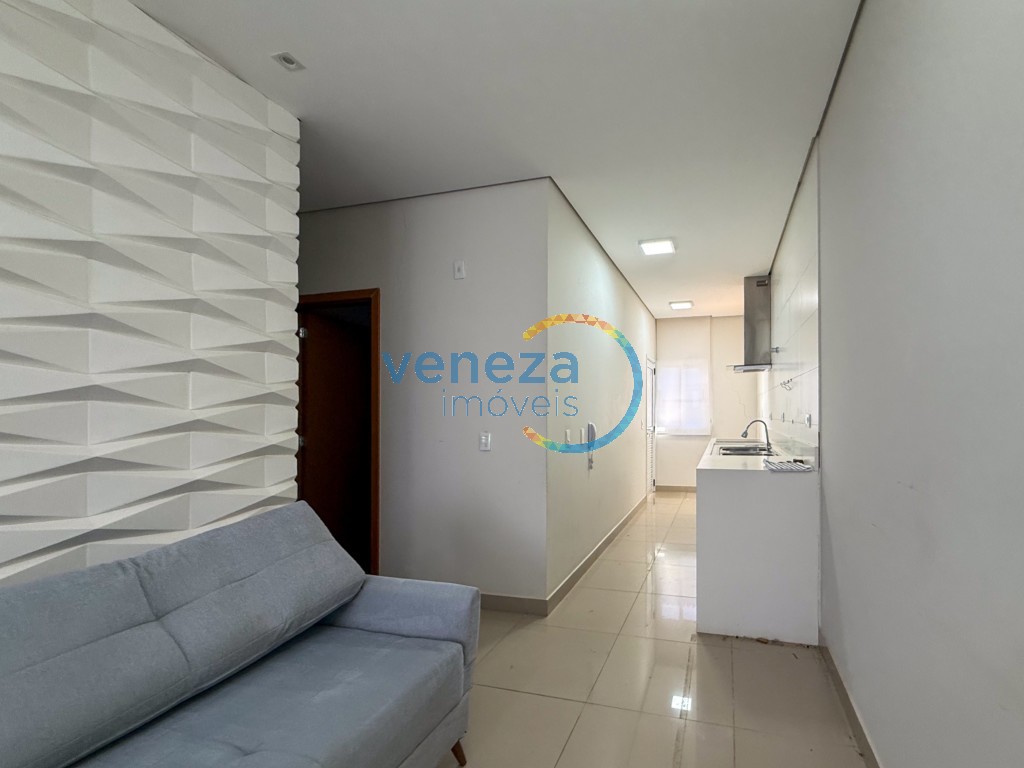 Casa Residencial para locação no bairro Industrial de Londrina com 96m<sup>2</sup> útil, 3 quartos, 1 vaga de garagem