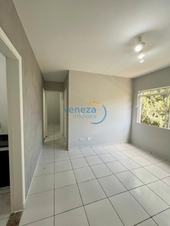 Apartamento para venda no Jamaica em Londrina com 60m² por R$ 150.000,00  - Foto 2