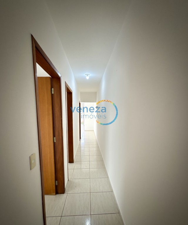 Casa Residencial para locação no bairro Jose Garcia Molina de Londrina - Foto 9