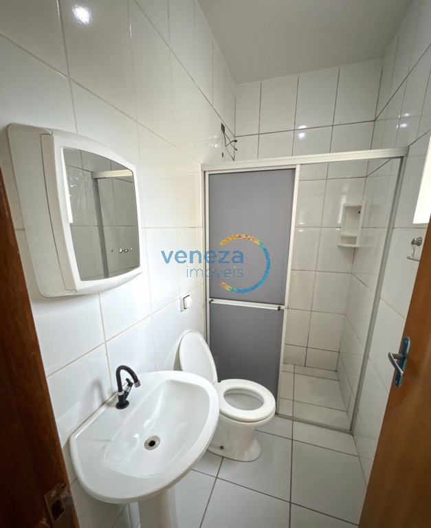 Casa Residencial para locação no bairro Jose Garcia Molina de Londrina - Foto 13