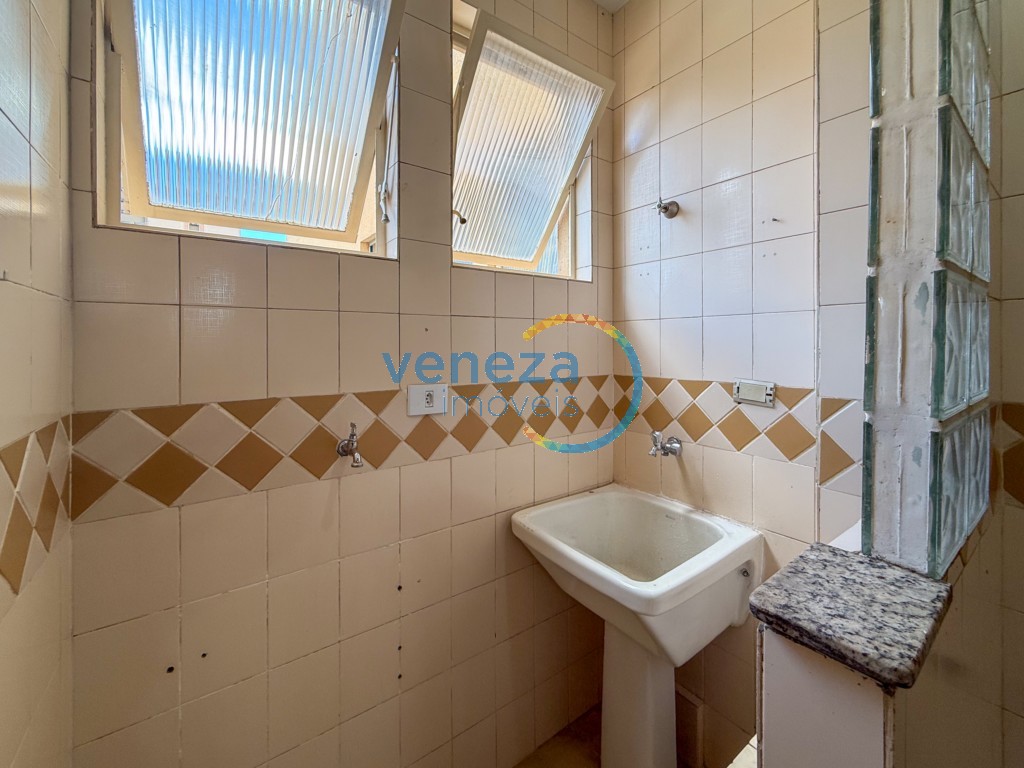 Apartamento para locação no bairro Centro de Londrina com 32.76m<sup>2</sup> útil, 1 quarto, 1 vaga de garagem - Foto 16