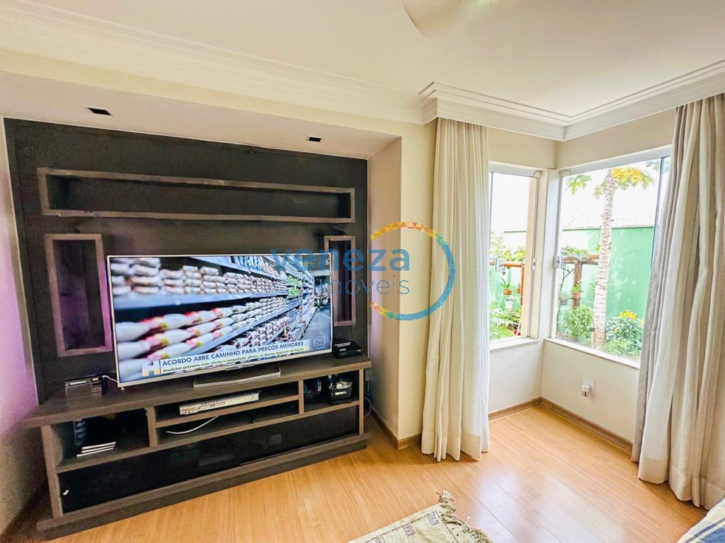 Casa Residencial para venda no bairro Aurora de Londrina - Foto 7