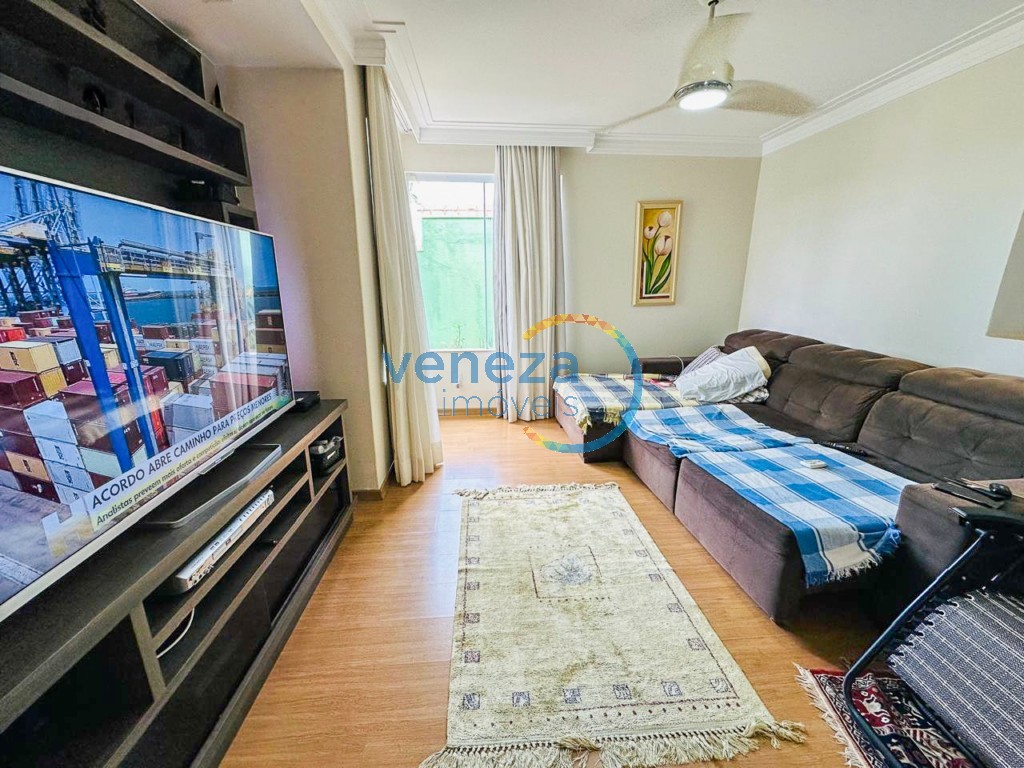 Casa Residencial para venda no bairro Aurora de Londrina - Foto 8
