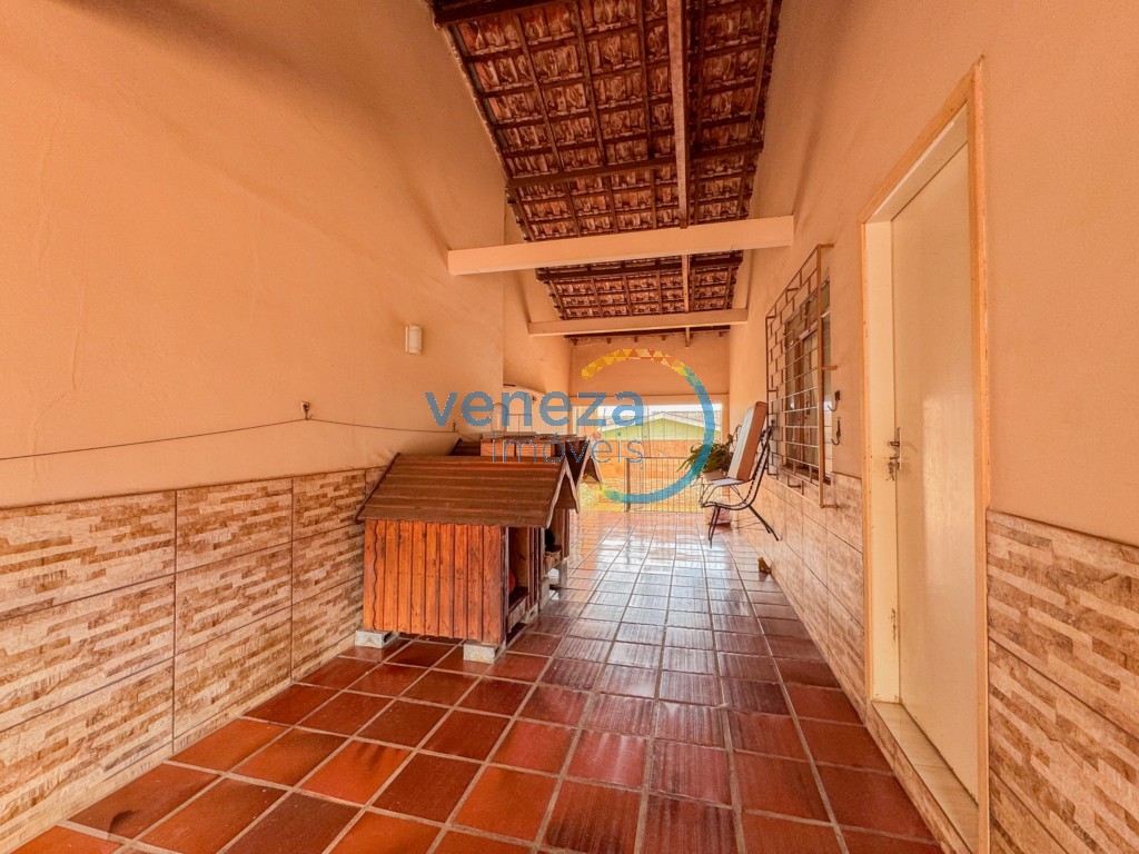 Casa Residencial para venda no bairro Milton Gavetti de Londrina - Foto 36