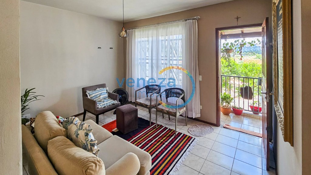 Casa Residencial para venda no bairro Portal de Versalhes de Londrina - Foto 4