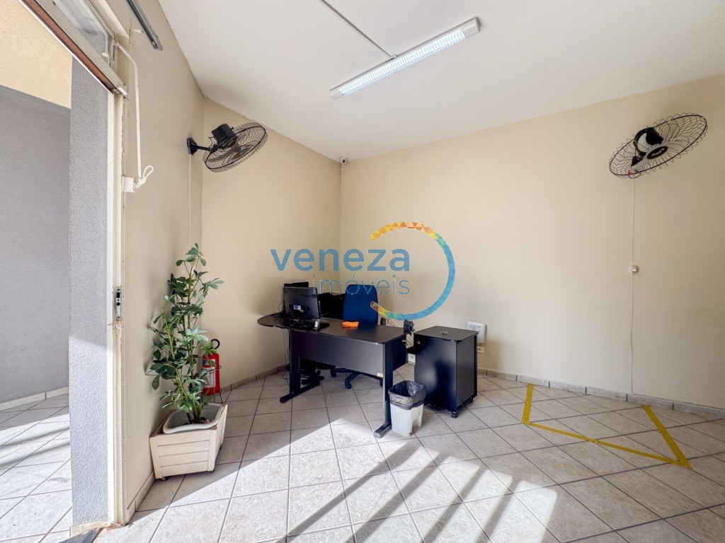 Casa Comercial para venda no Tatiani em Londrina com 286,91m² por R$ 720.000,00  - Foto 2