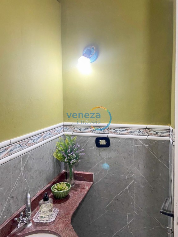 Casa Residencial para venda no bairro Vale das Araucarias de Londrina - Foto 9