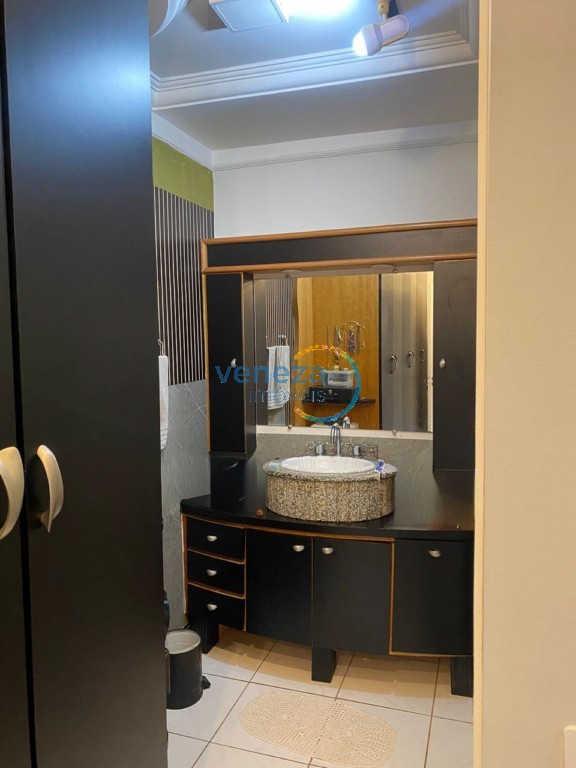 Casa Residencial para venda no bairro Vale das Araucarias de Londrina - Foto 13