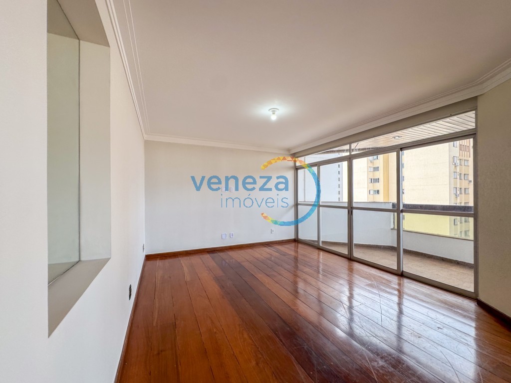 Apartamento para venda no Centro em Londrina com 231m² por R$ 749.000,00  - Foto 3