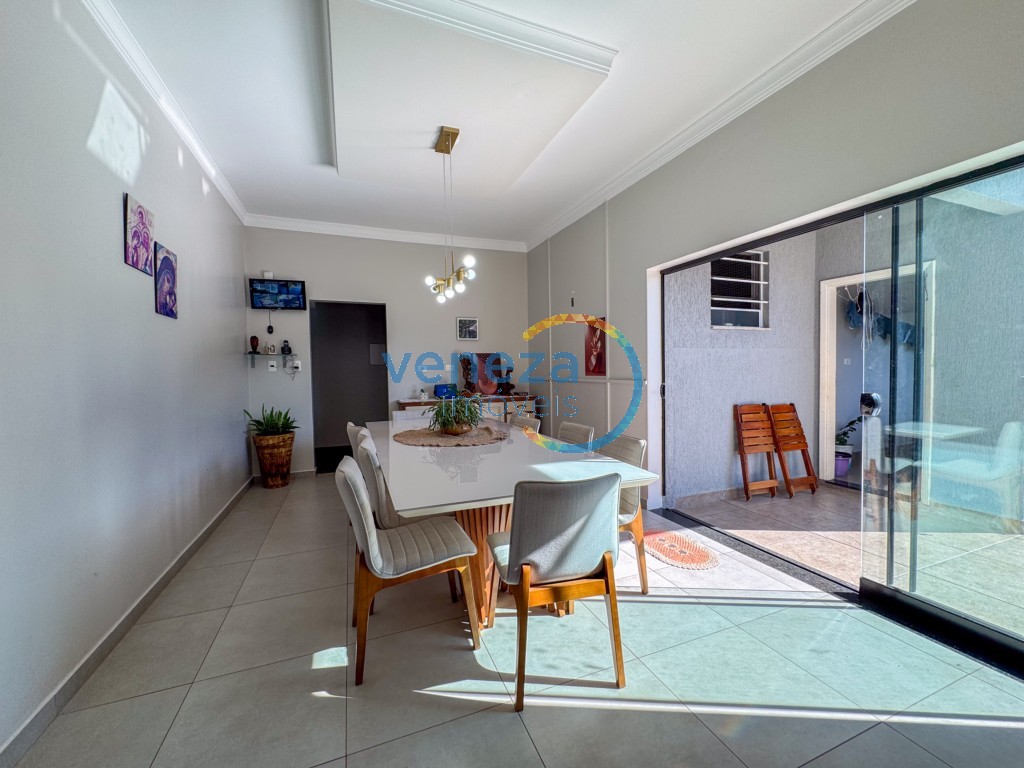 Casa Residencial para venda no bairro Tatiani de Londrina - Foto 11