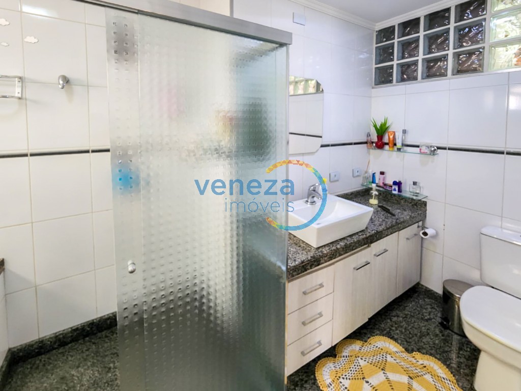 Casa Residencial para venda no bairro Parque Residencial Granville de Londrina - Foto 12
