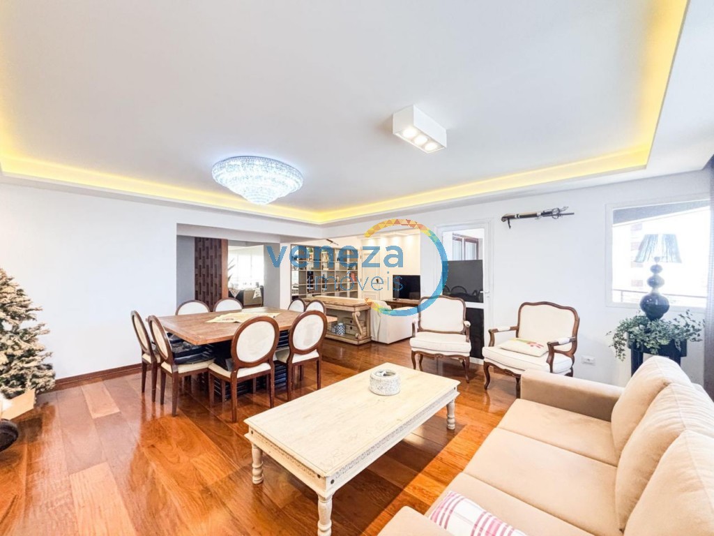 Apartamento para venda no Centro em Londrina com 303m² por R$ 800.000,00  - Foto 2