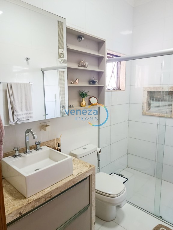 Casa Residencial para venda no bairro Chamonix de Londrina - Foto 8