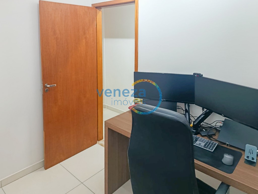 Casa Residencial para venda no bairro Chamonix de Londrina - Foto 12