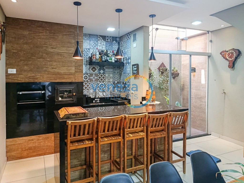 Casa Residencial para venda no bairro Chamonix de Londrina - Foto 20