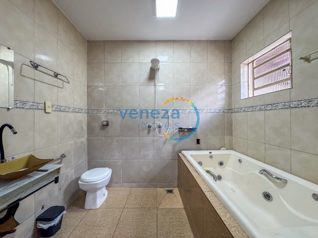 Casa Residencial para venda no bairro Acapulco de Londrina - Foto 12