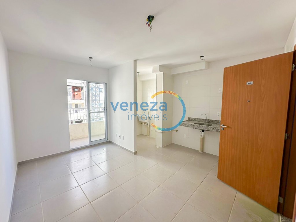 Apartamento para venda no Jamaica em Londrina com 60m² por R$ 350.000,00  - Foto 2