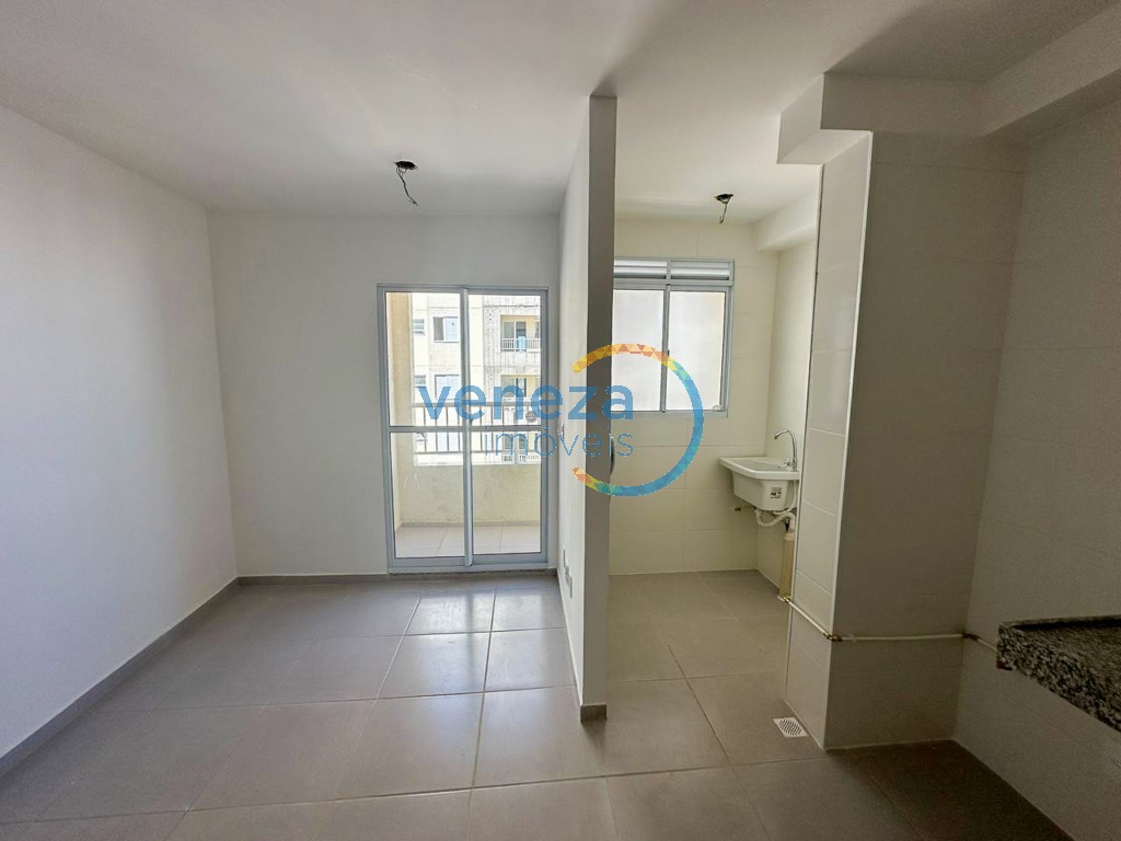 Apartamento para venda no Jamaica em Londrina com 60m² por R$ 350.000,00  - Foto 3