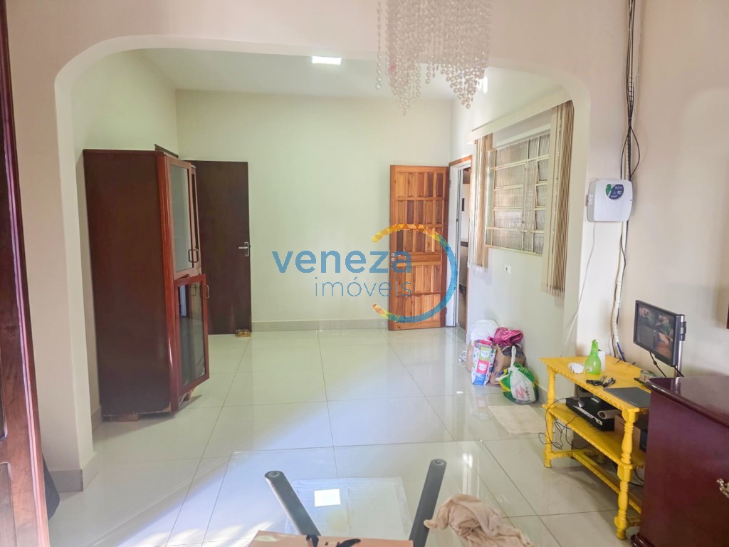 Casa Residencial para venda no Shangri-la em Londrina com 400m² por R$ 985.000,00 - Foto 3