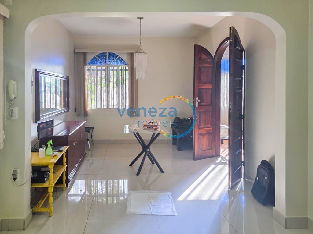 Casa Residencial para venda no bairro Shangri-la de Londrina - Foto 4