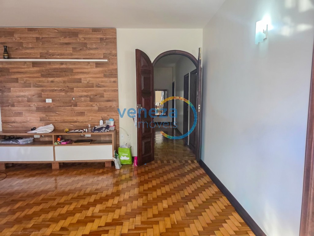 Casa Residencial para venda no bairro Shangri-la de Londrina - Foto 8