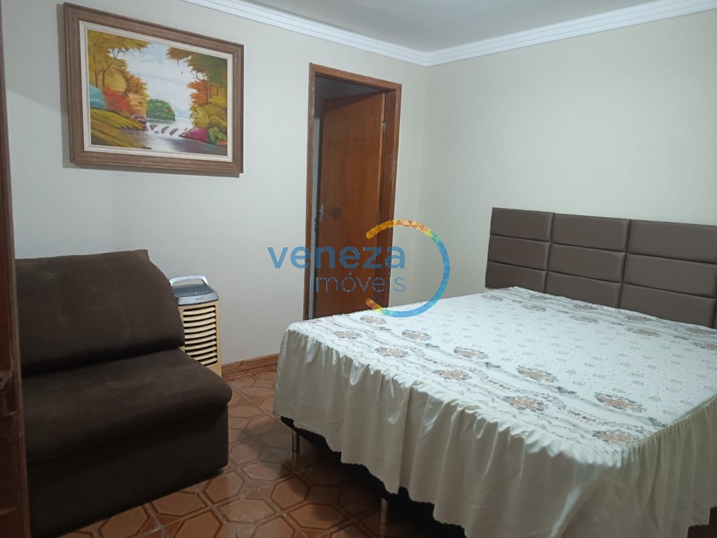 Casa Residencial para venda no bairro Bandeirantes de Londrina - Foto 18
