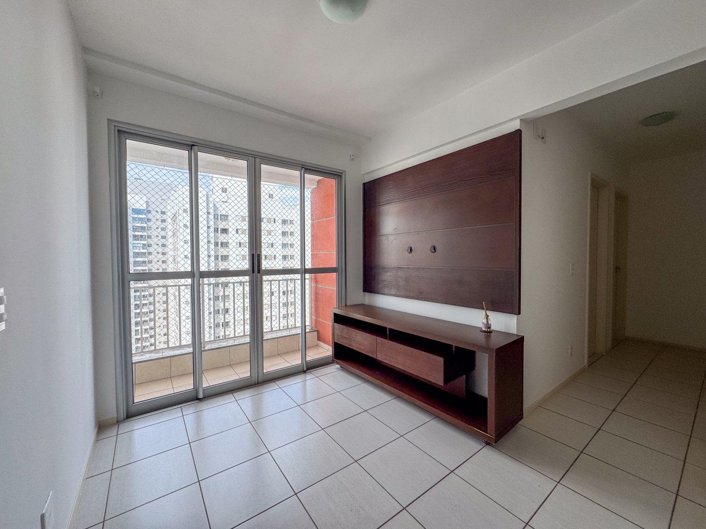 Apartamento para locacao no Terra Bonita em Londrina com 86,38m² por R$ 2.700,00  - Foto 3