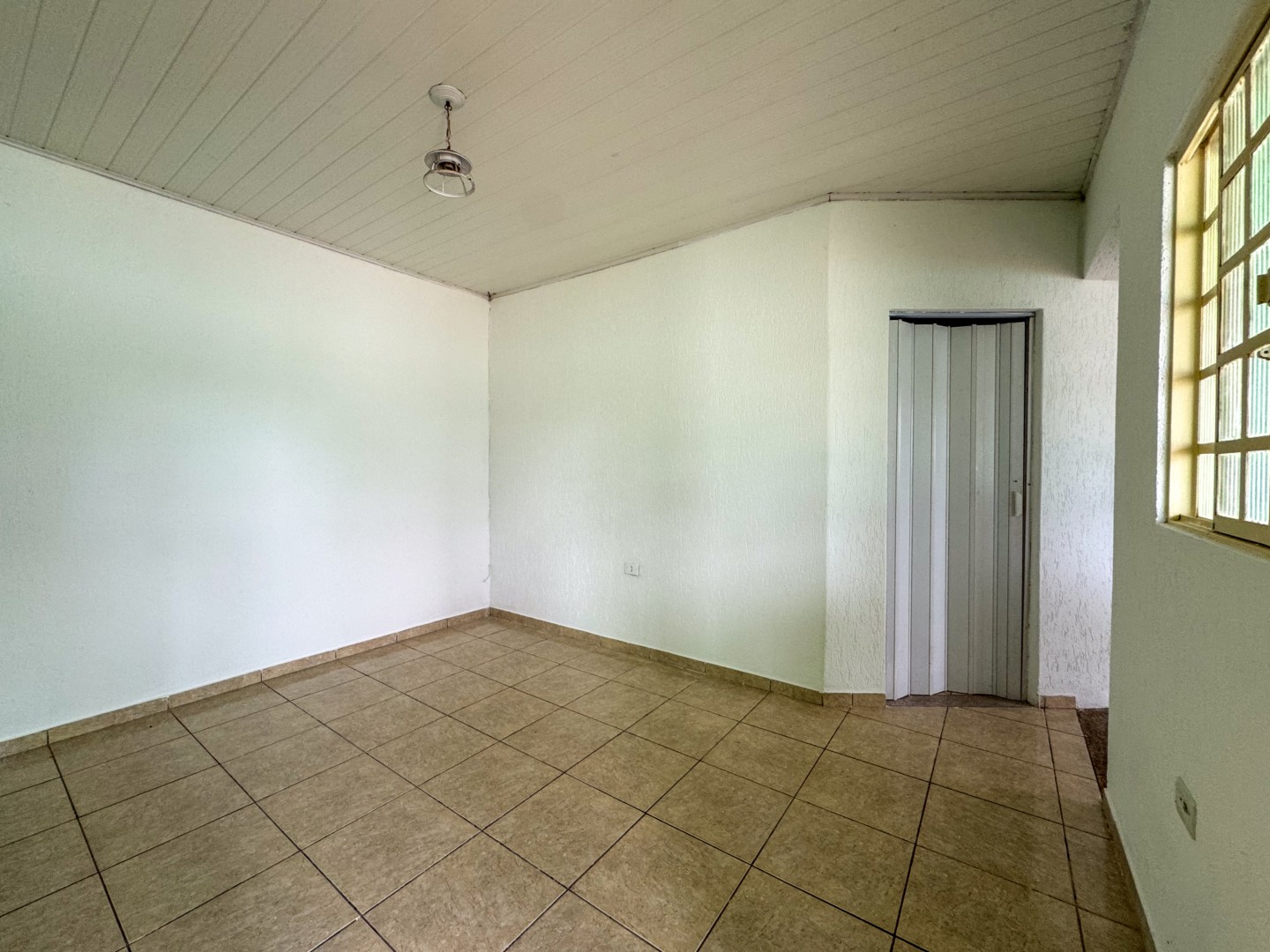 Casa Residencial para locação no bairro Jardim Campos Verdes de Londrina - Foto 5