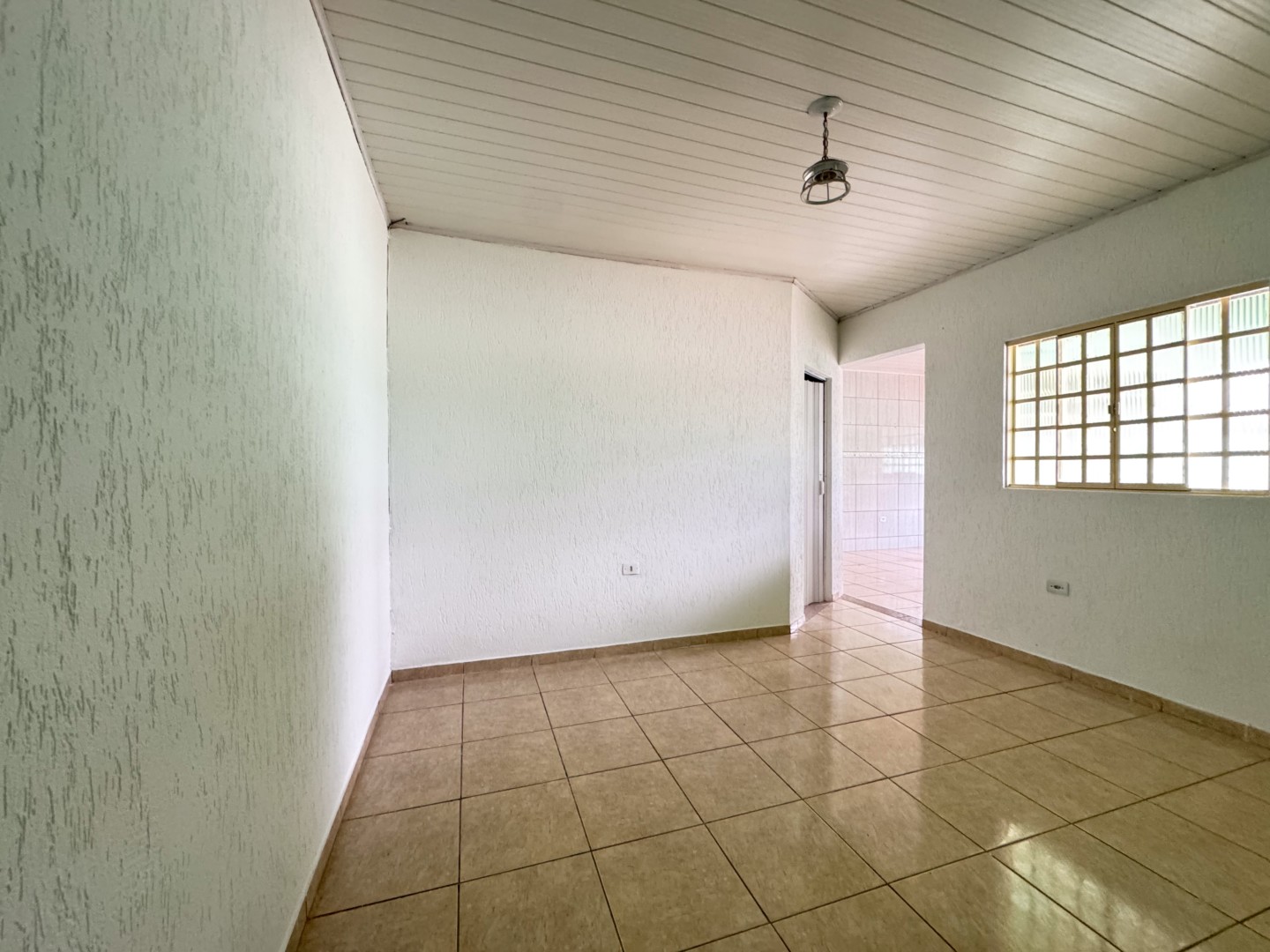 Casa Residencial para locação no bairro Jardim Campos Verdes de Londrina - Foto 6