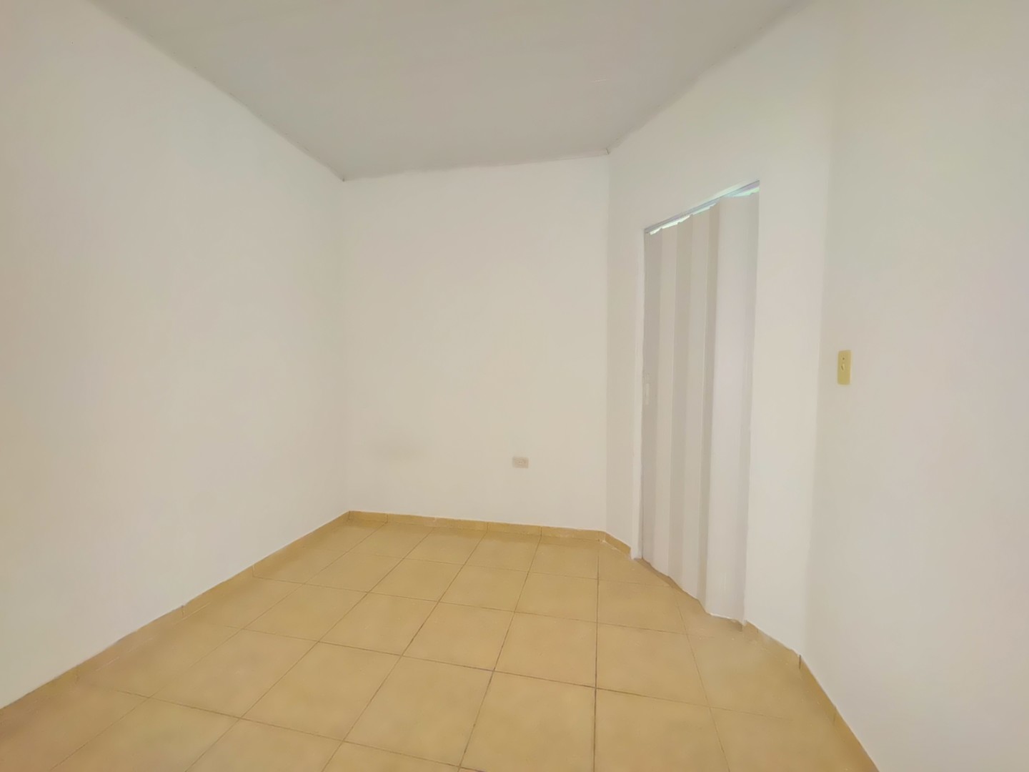 Casa Residencial para locação no bairro Jardim Campos Verdes de Londrina - Foto 18