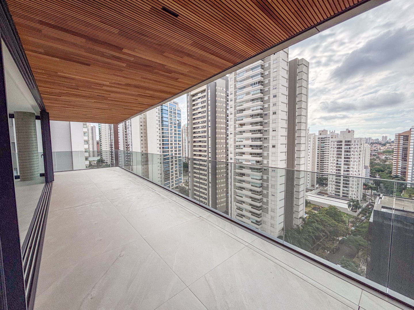 Apartamento para venda no bairro Gleba Fazenda Palhano de Londrina - Foto 8
