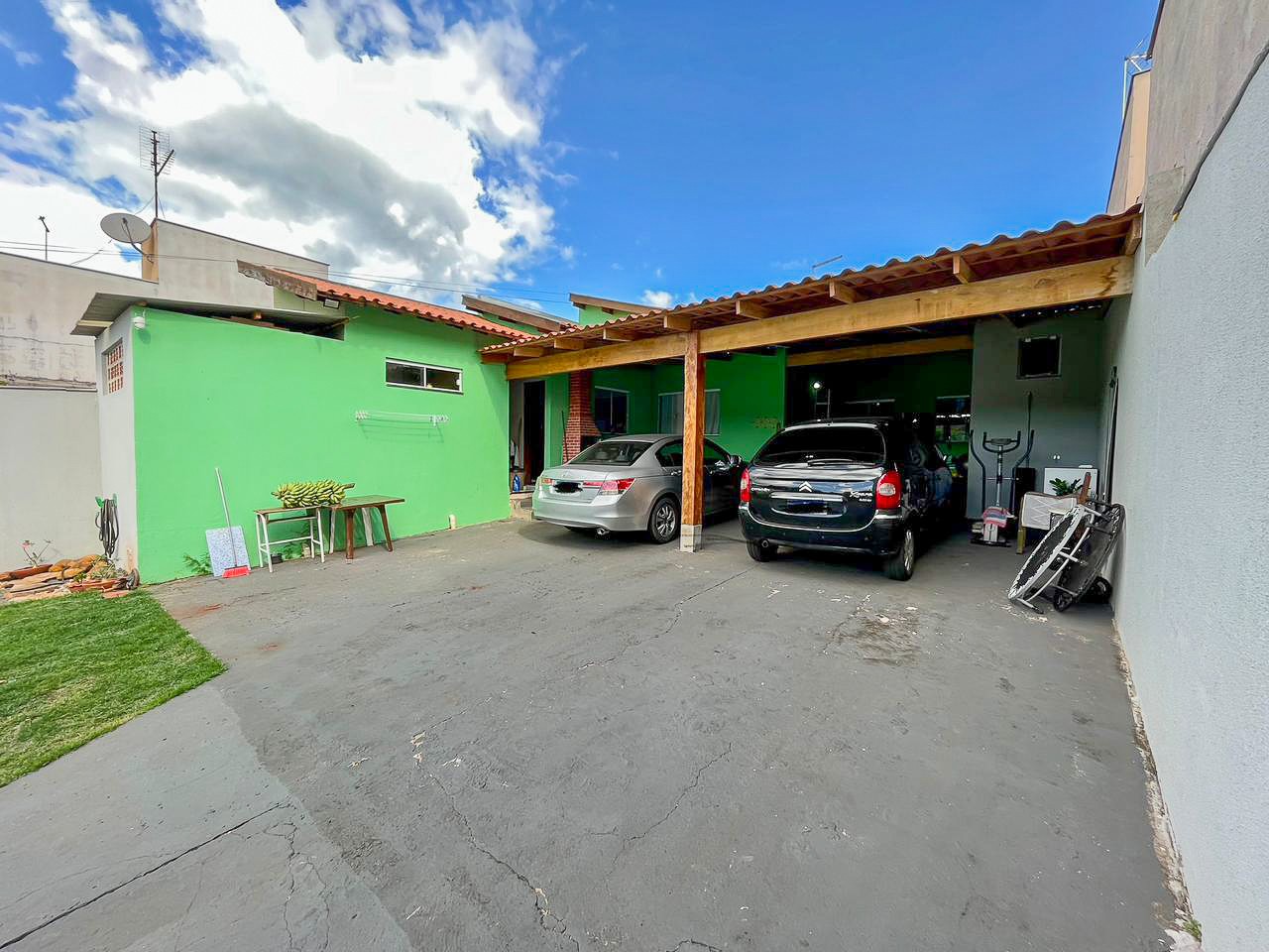 Casa Residencial para venda no bairro Jardim Guararapes de Londrina - Foto 12