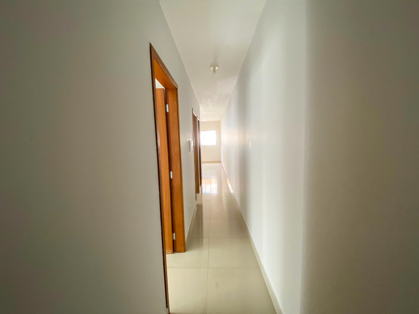 Casa Residencial para locação no bairro Aragarca de Londrina - Foto 8