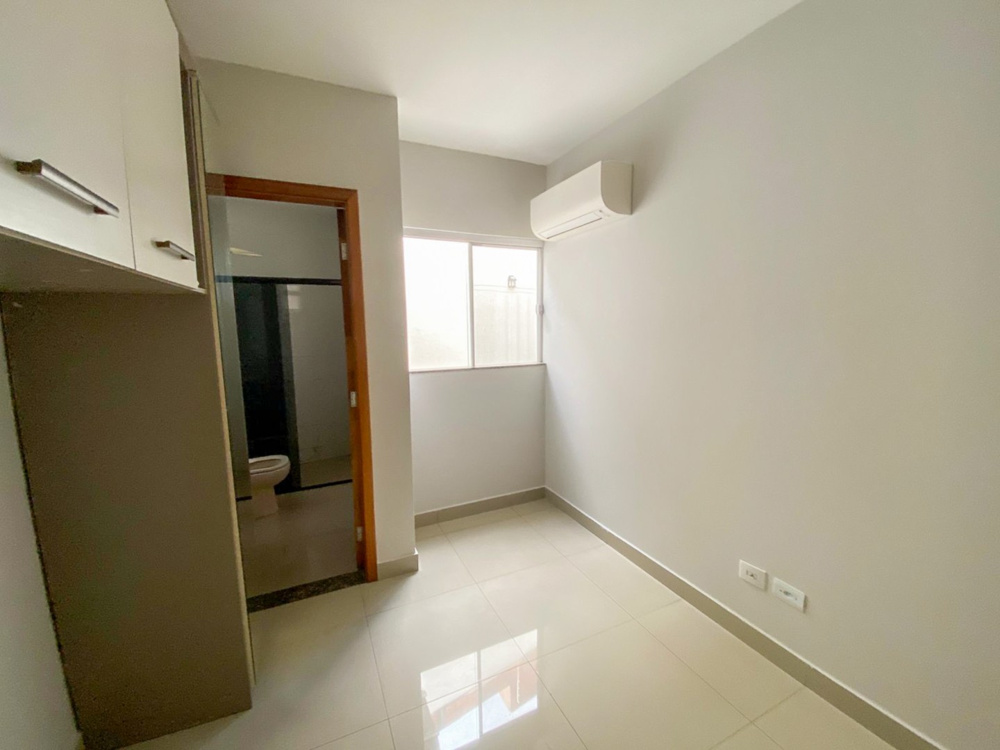 Casa Residencial para locação no bairro Aragarca de Londrina - Foto 13