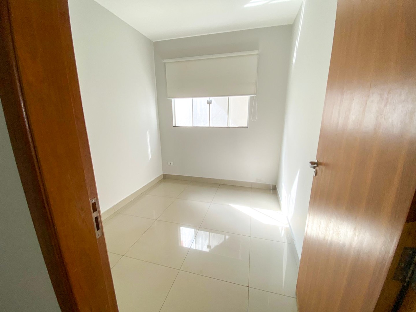 Casa Residencial para locação no bairro Aragarca de Londrina - Foto 9