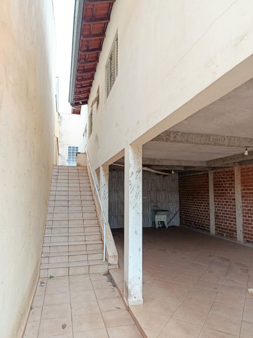Casa Residencial para locação no bairro Jardim Guararapes de Londrina - Foto 21