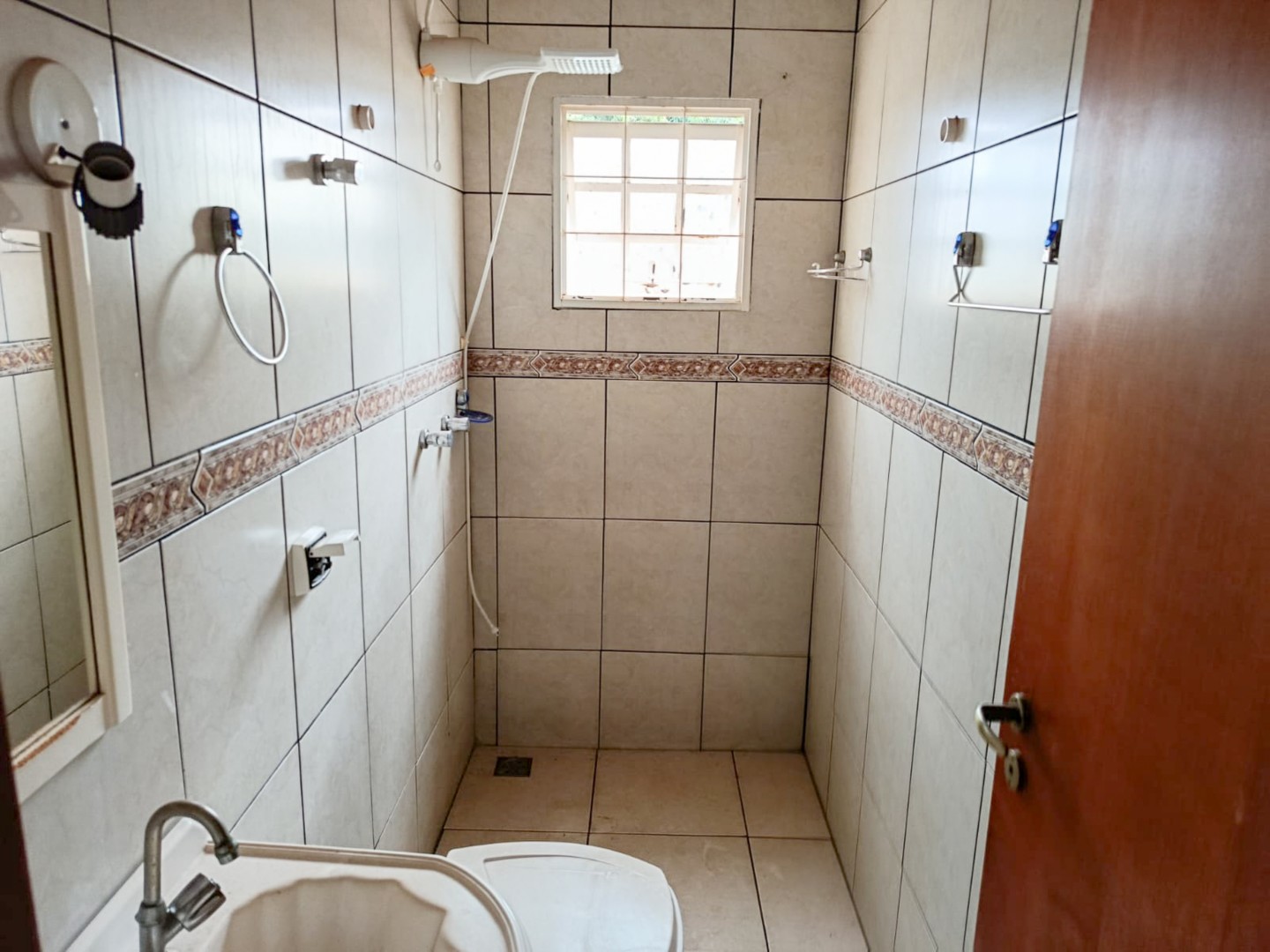 Casa Residencial para locação no bairro Jardim Guararapes de Londrina - Foto 10