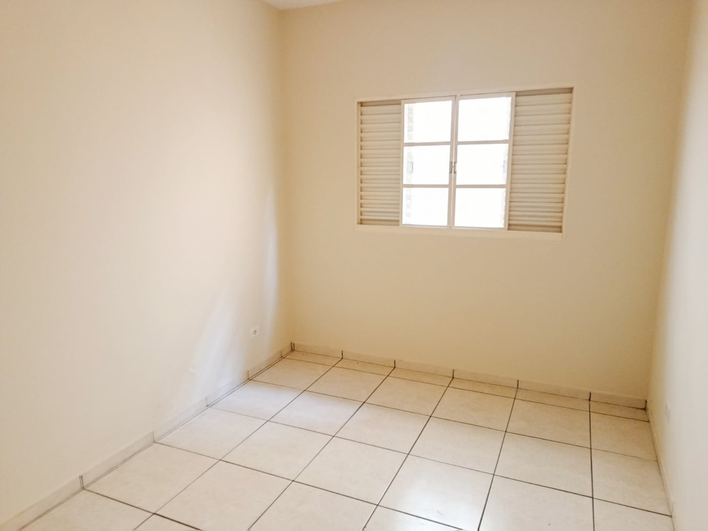 Casa Residencial para locação no bairro Jardim Guararapes de Londrina - Foto 18