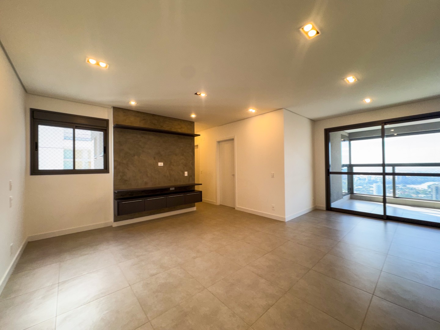 Apartamento para locacao no Guanabara em Londrina com 182m² por R$ 5.800,00 - Foto 2